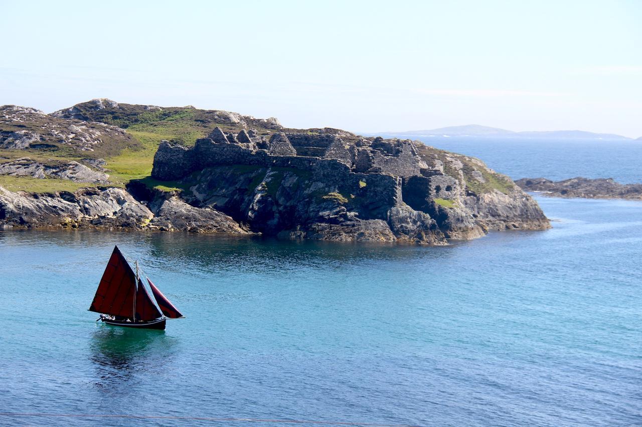 Dolphin Hotel Inishbofin Kültér fotó