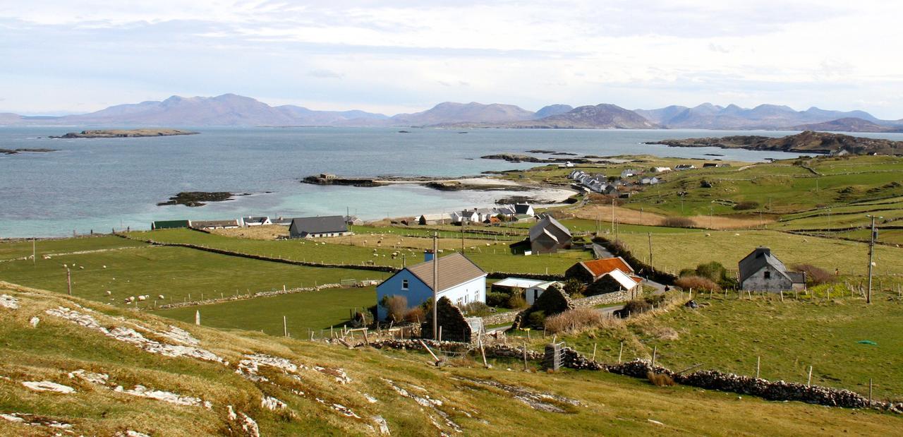 Dolphin Hotel Inishbofin Kültér fotó