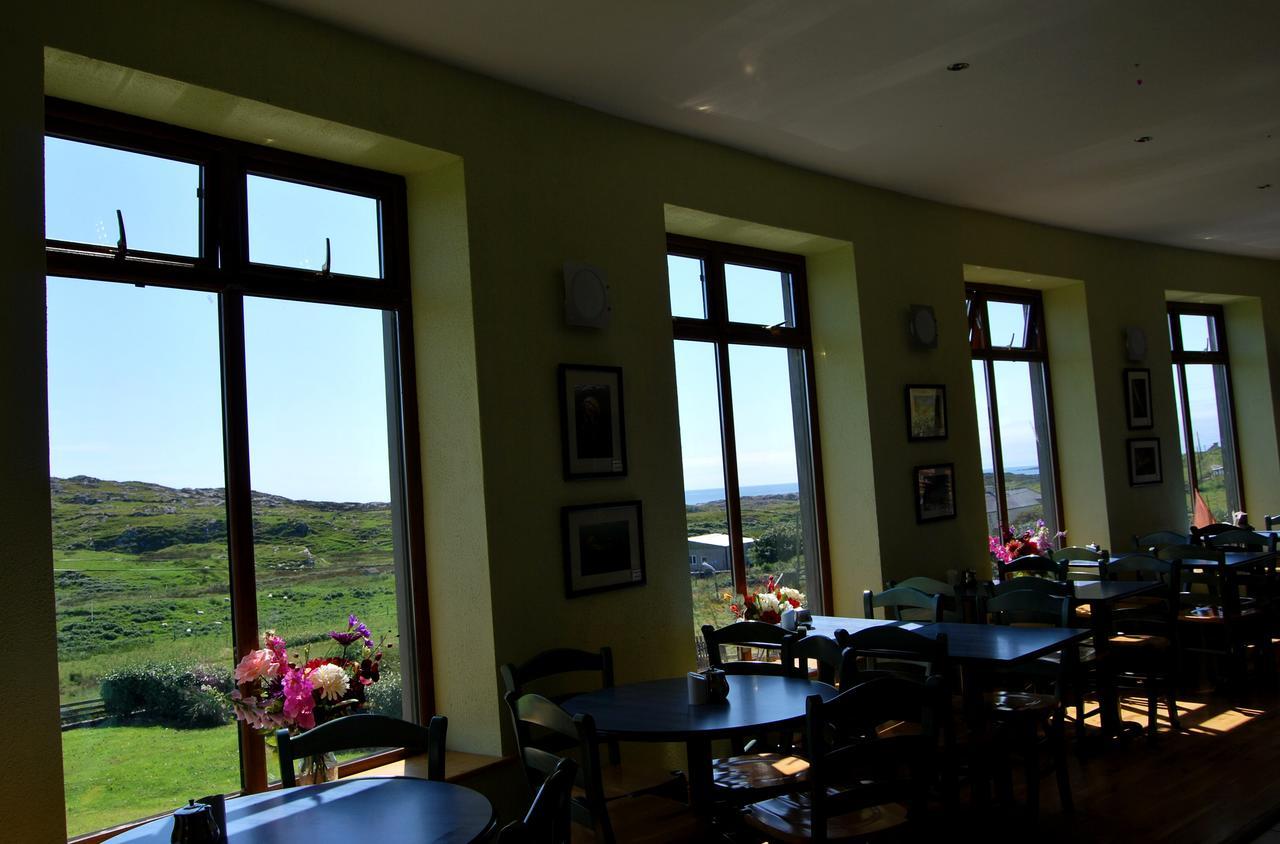 Dolphin Hotel Inishbofin Kültér fotó